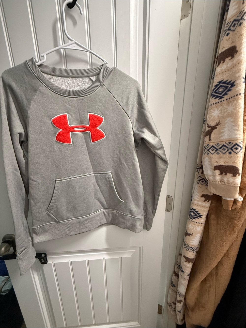 Under Armour Light Gray Crewneck Sweatshirt with Bright Red Logo